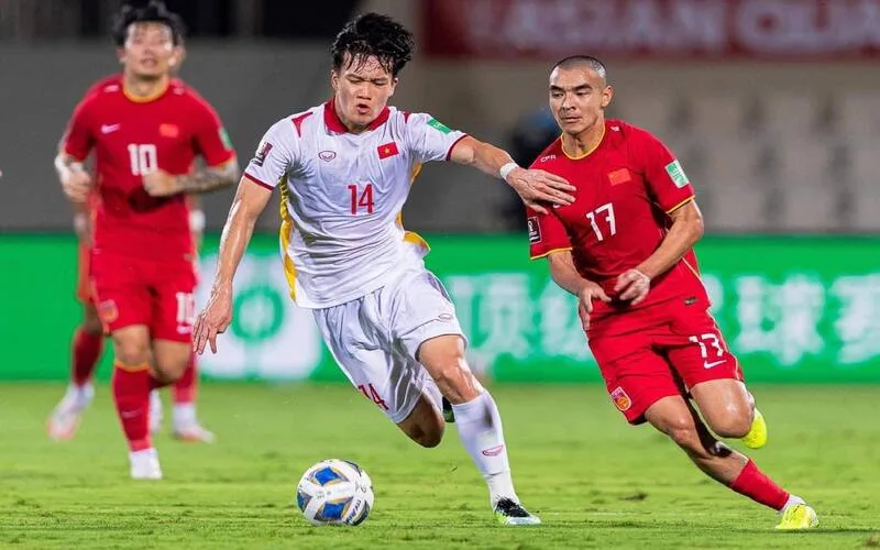 cau thu hoang duc que o dau hanh trinh bong da chuyen nghiep