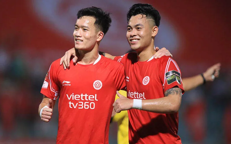 cau thu hoang duc que o dau hanh trinh bong da chuyen nghiep