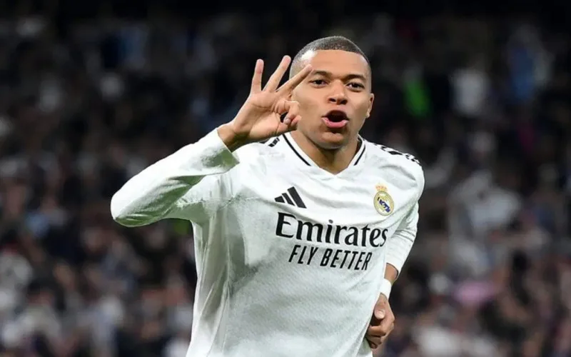 mbappe dang da cho cau lac bo nao hanh trinh su nghiep