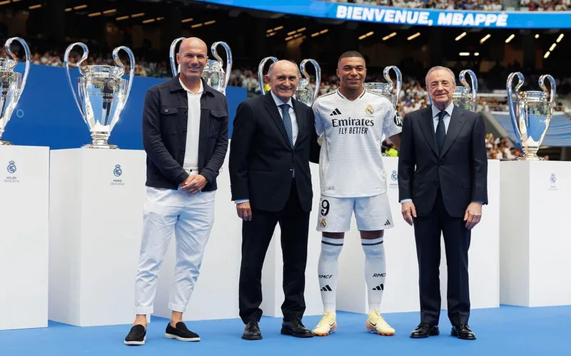 mbappe dang da cho cau lac bo nao hanh trinh su nghiep